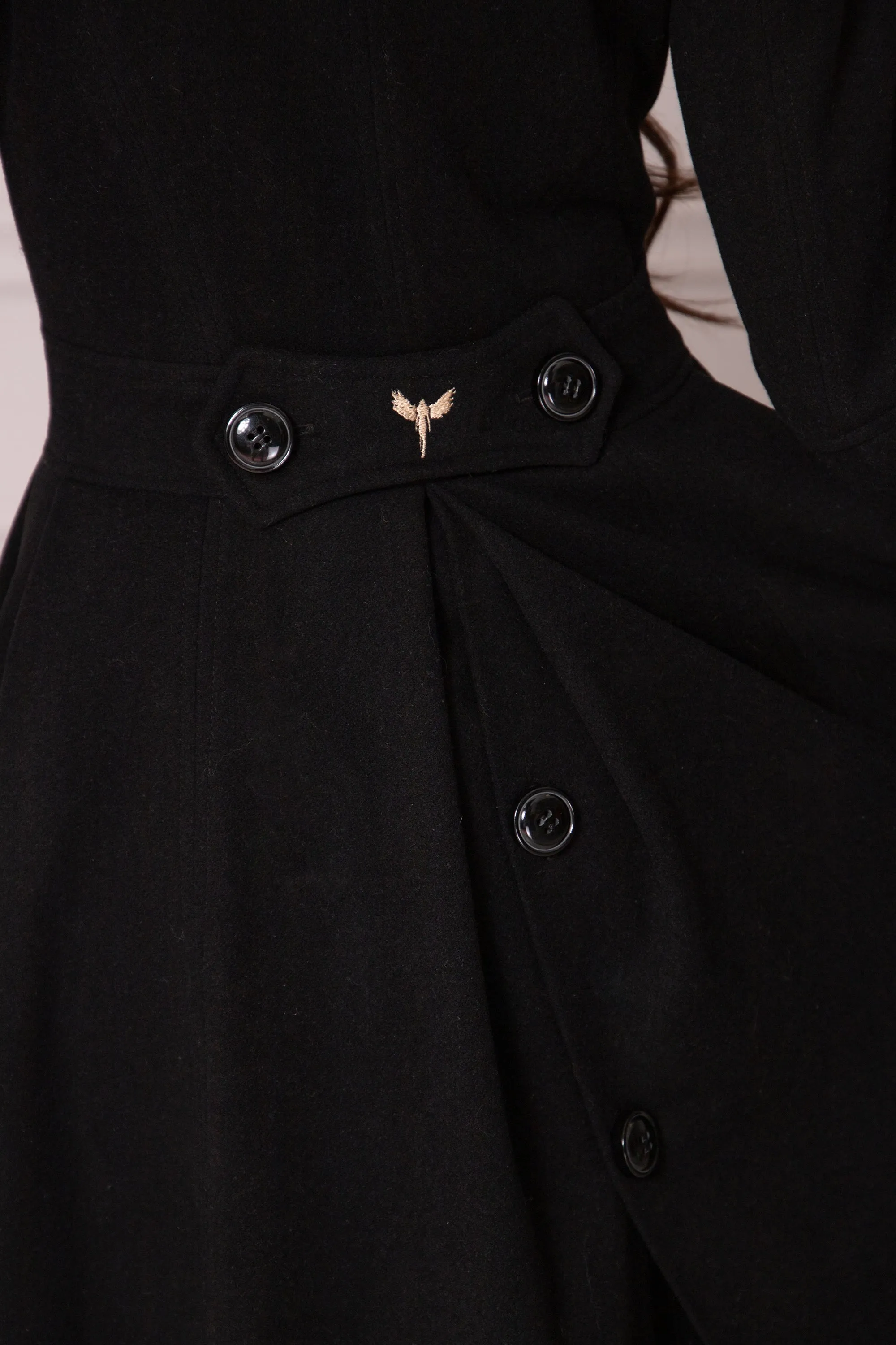 BACK BUTTONS COAT