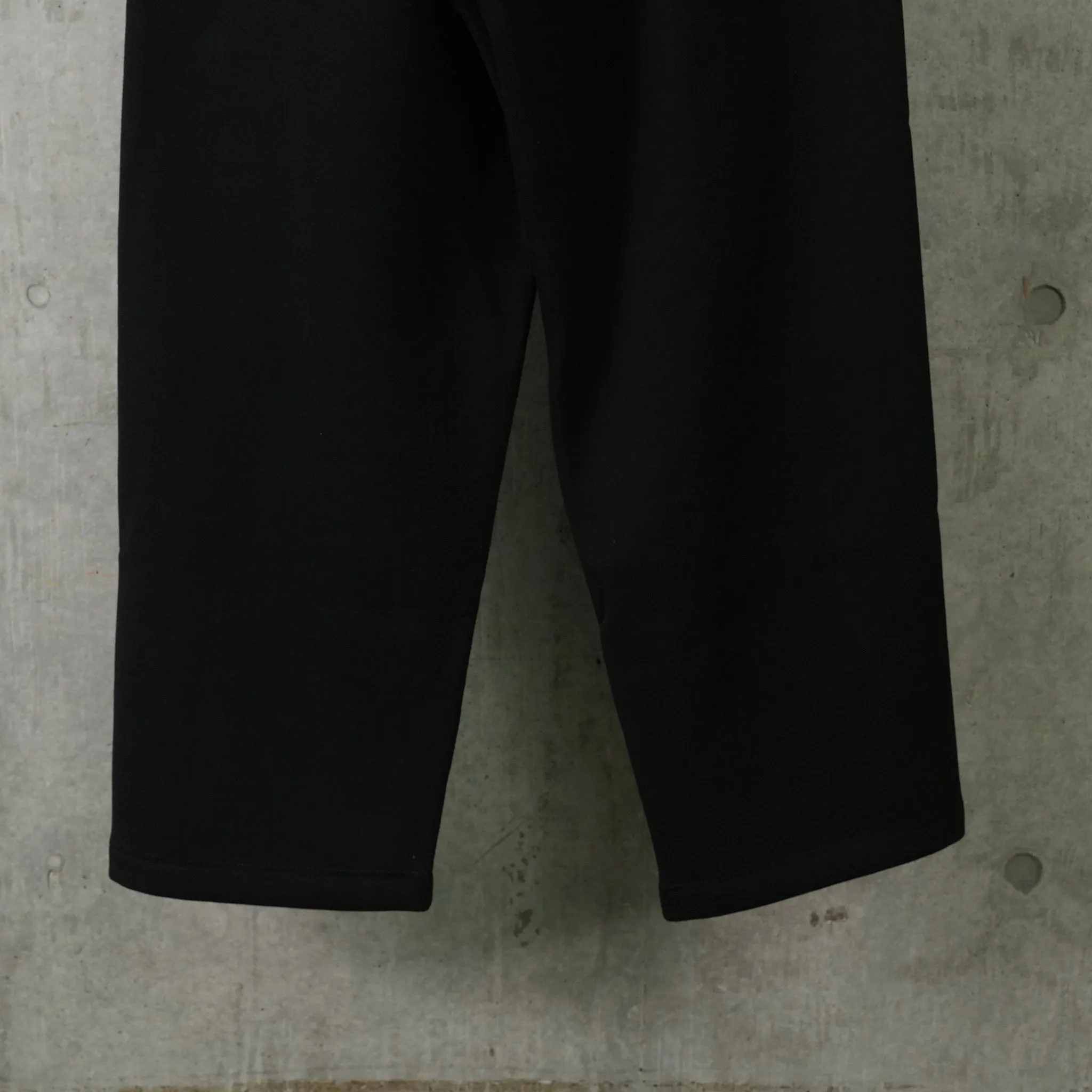 FLEECE RELAXED SWEATPANT / BLACK