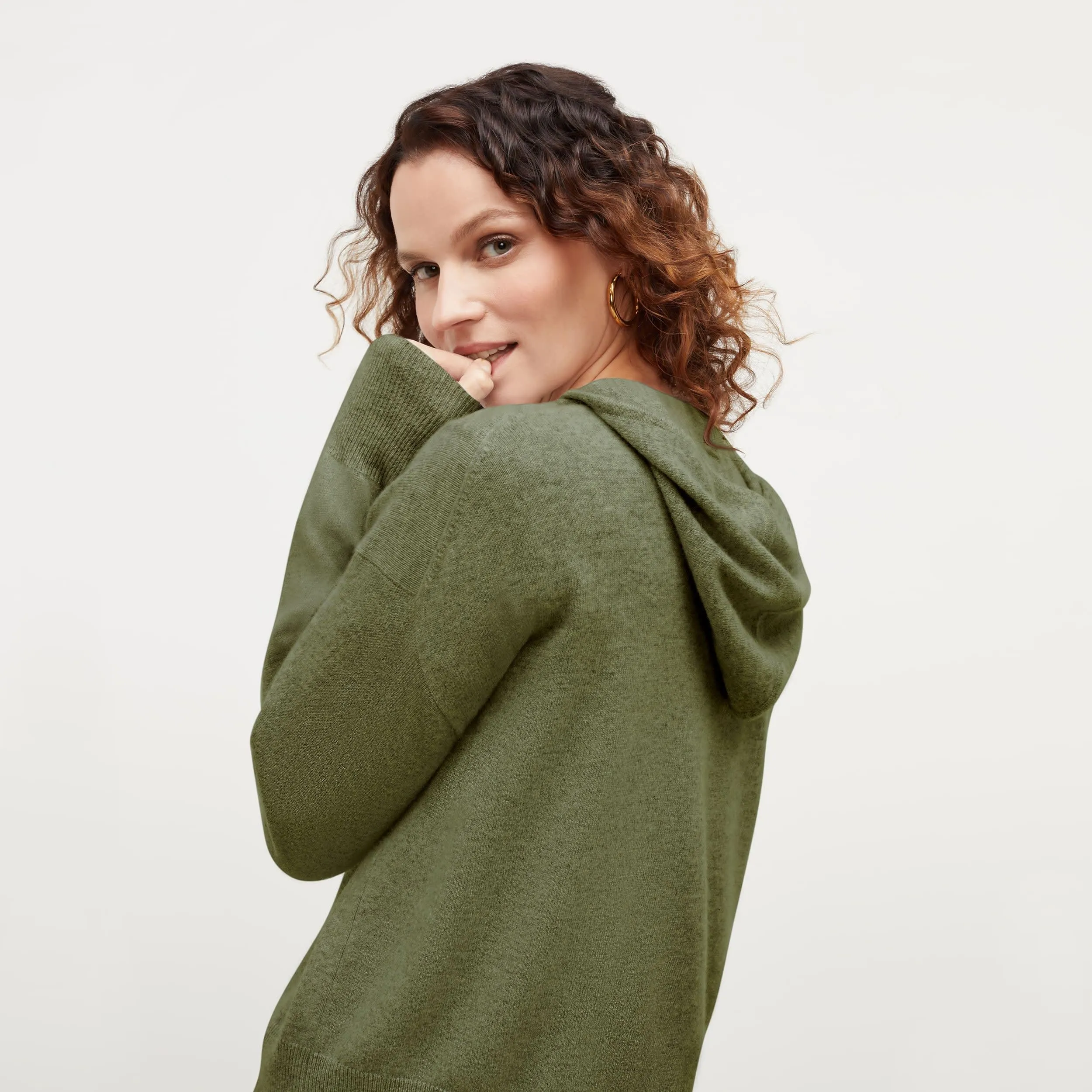 Judith Hoodie - Cashmere :: Olive