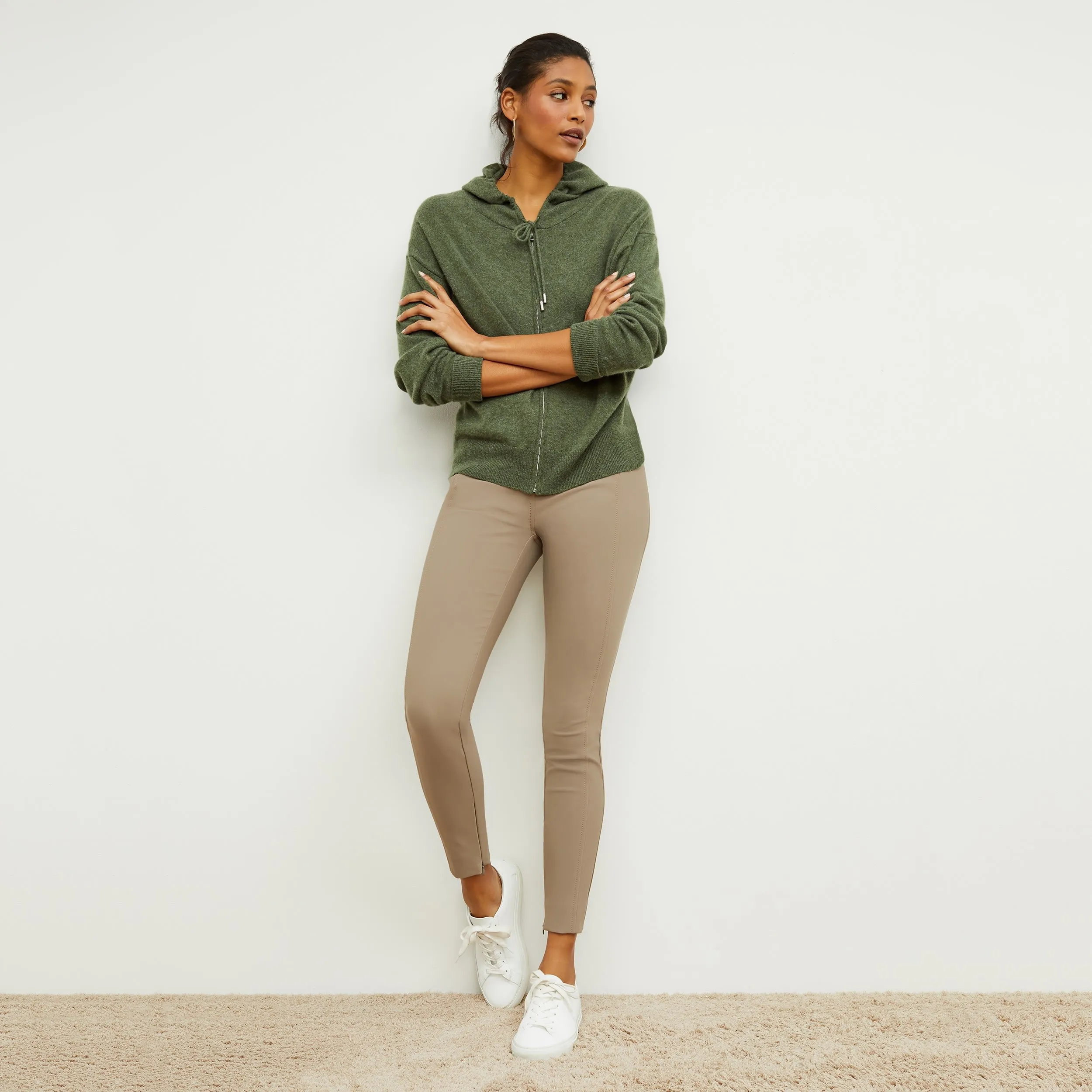 Judith Hoodie - Cashmere :: Olive