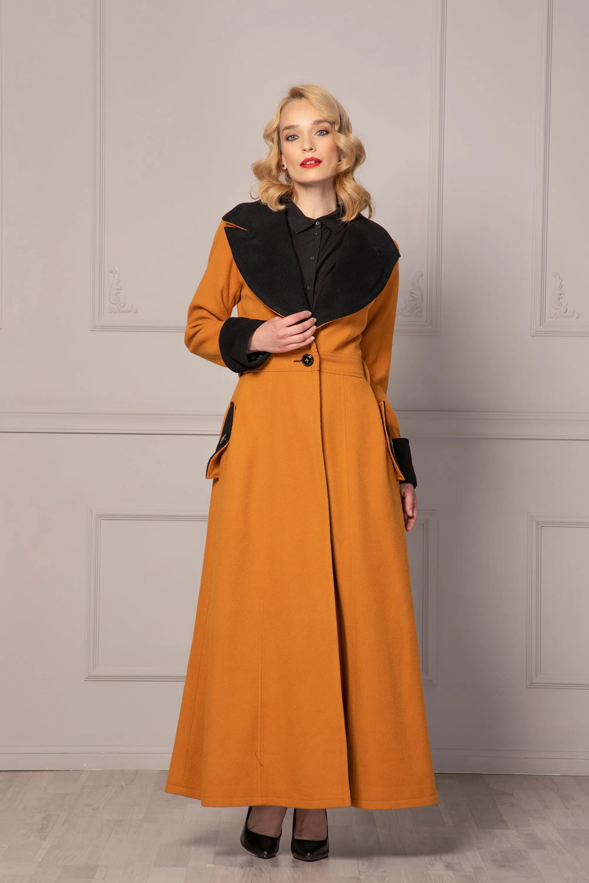 LADIES PRINCESS COAT