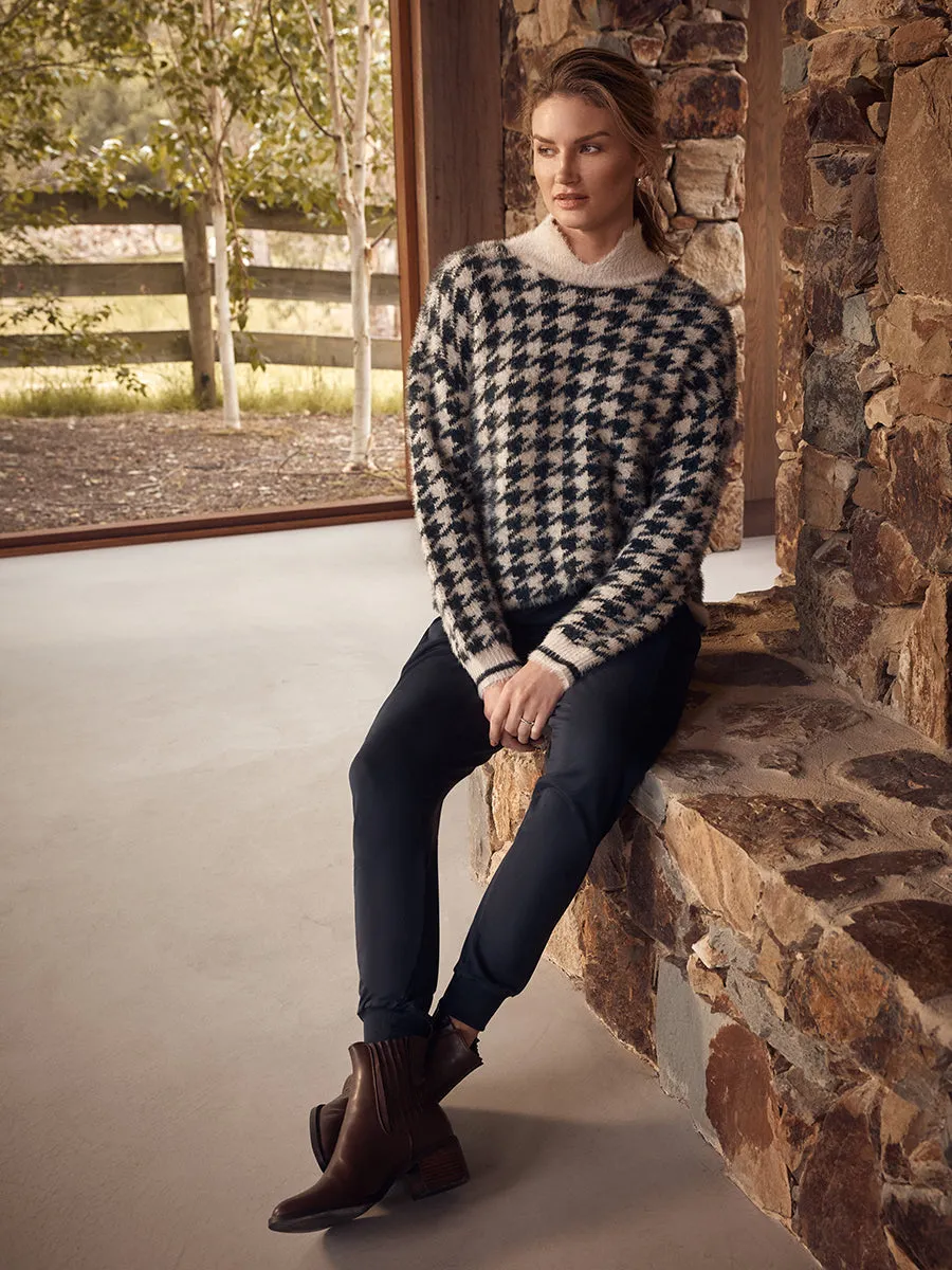 Long Sleeve Houndstooth Sweater