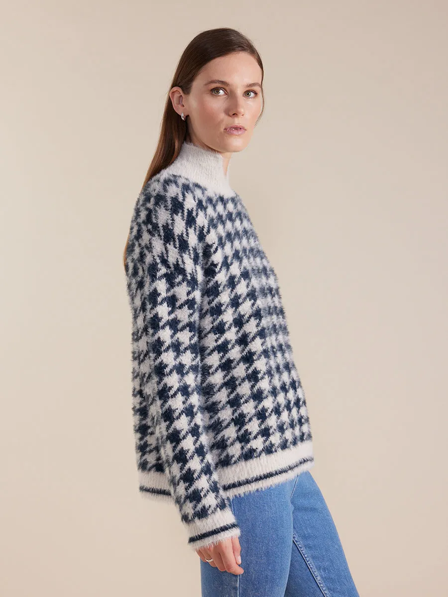 Long Sleeve Houndstooth Sweater