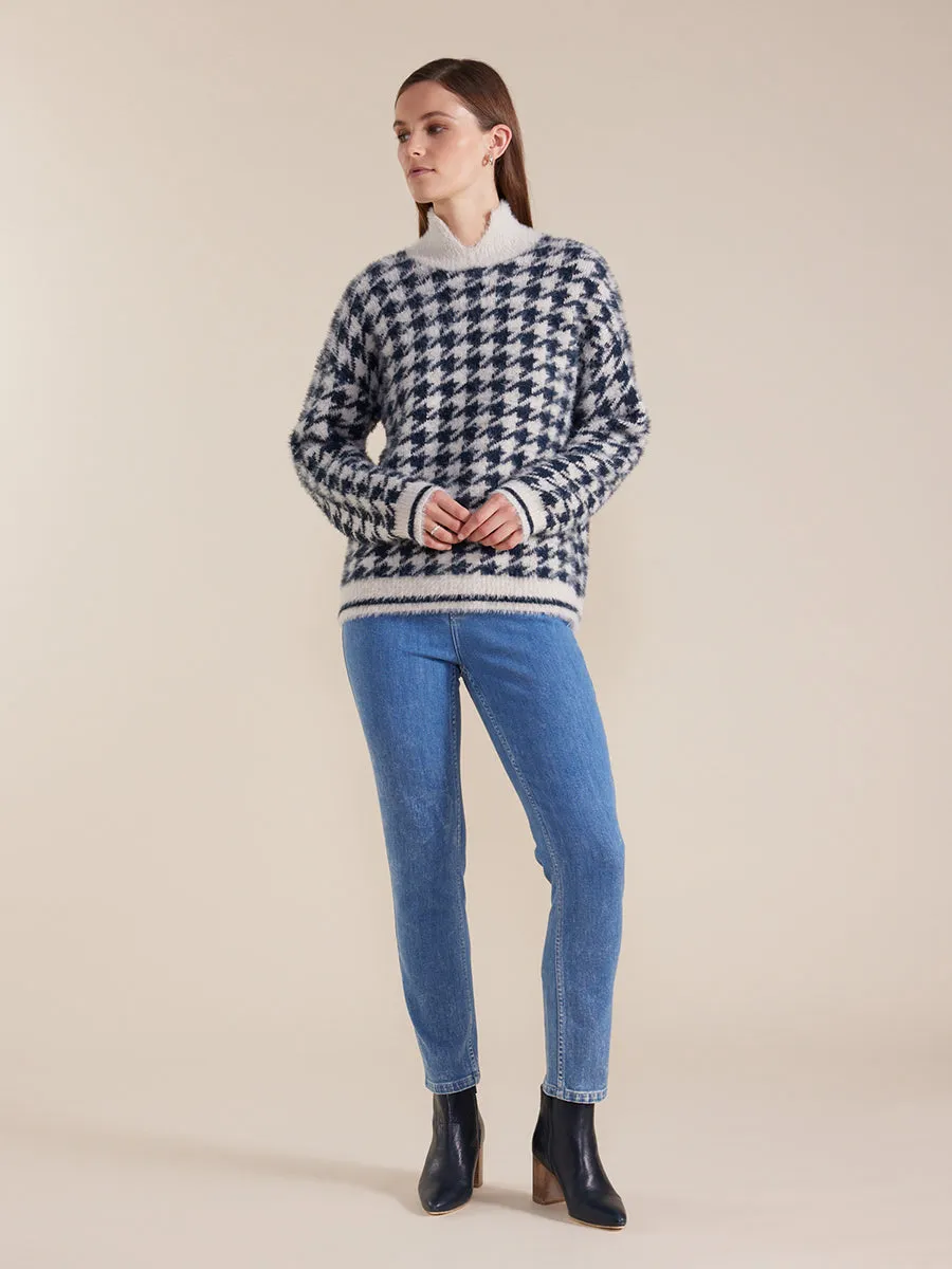 Long Sleeve Houndstooth Sweater