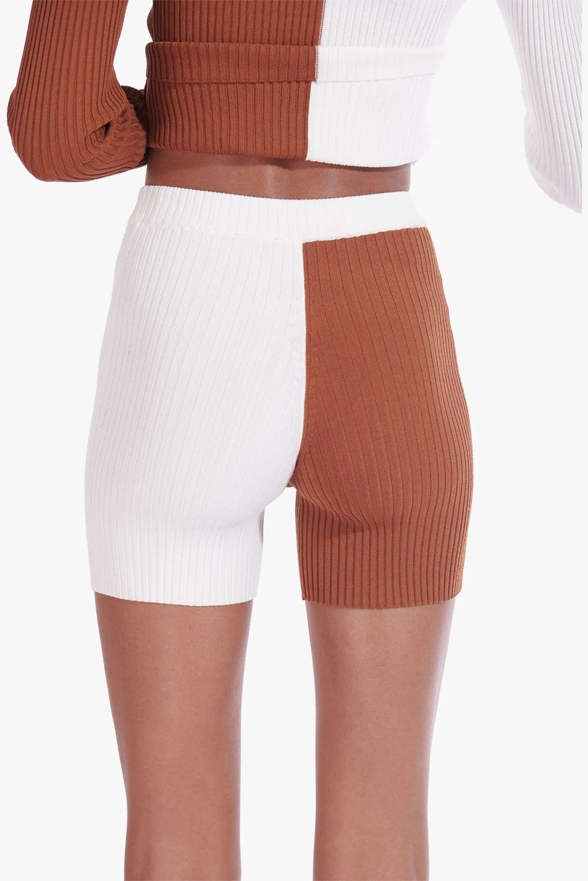 MAKI SHORT | TAN WHITE