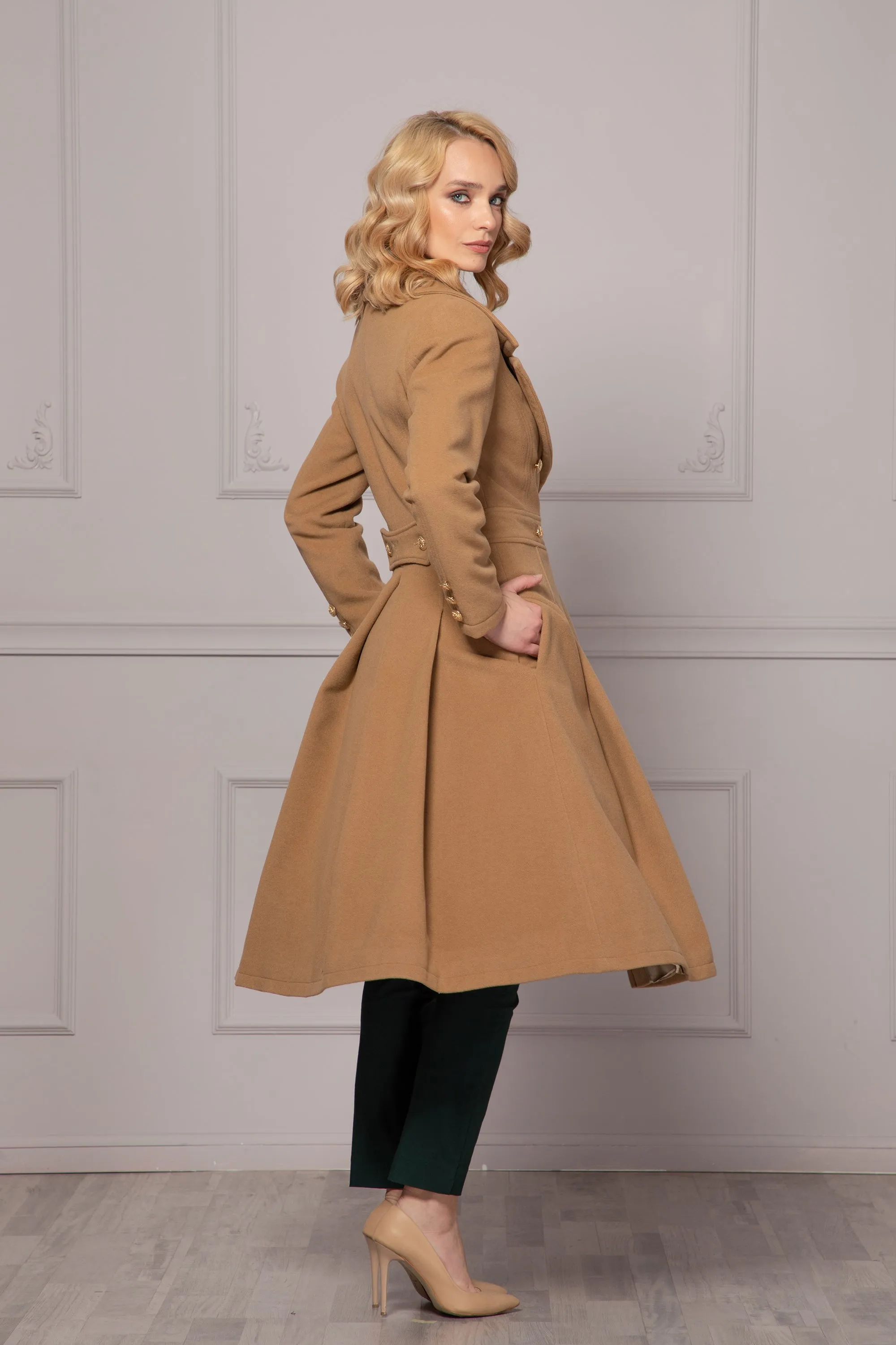 VINTAGE STYLE COAT