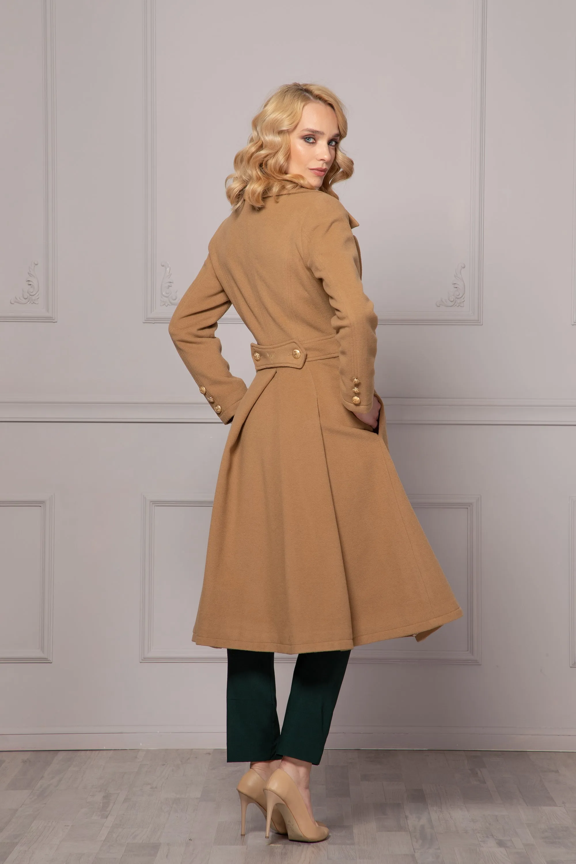 VINTAGE STYLE COAT