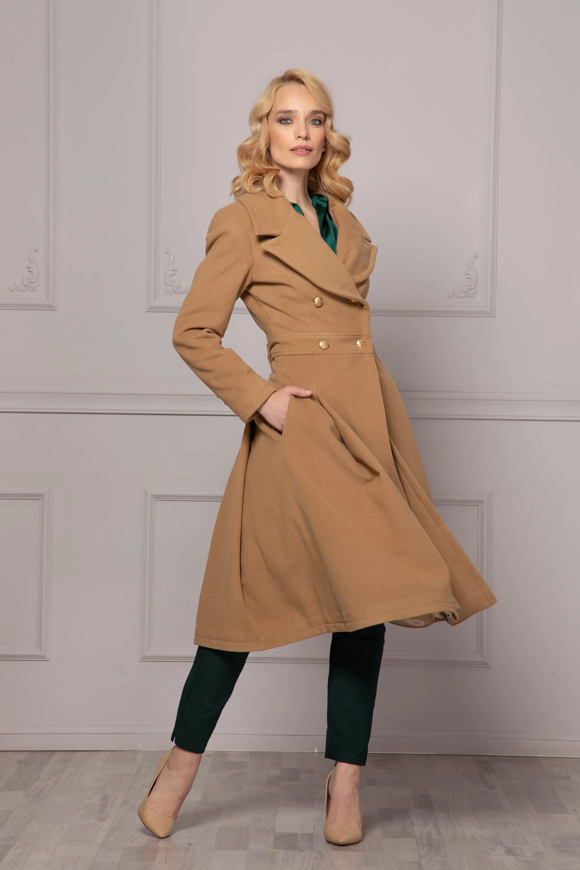 VINTAGE STYLE COAT